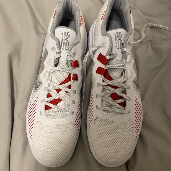Nike Kyrie Flytrap 5 - Picture 4 of 4